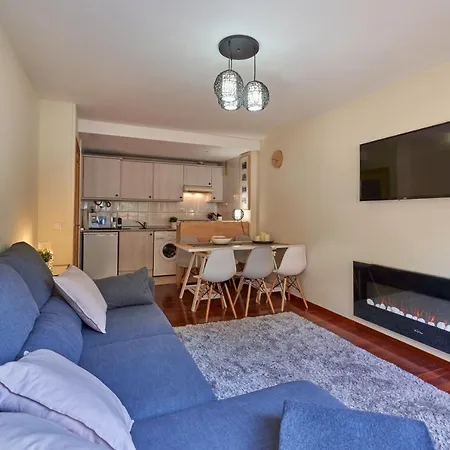 Magnifico Atico Duplex Con Vistas A La Montana 아파트