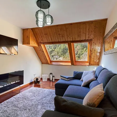 Apartment Magnifico Atico Duplex Con Vistas A La Montana Canfranc