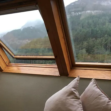 Magnifico Atico Duplex Con Vistas A La Montana Canfranc