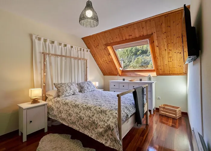 Magnifico Atico Duplex Con Vistas A La Montana Lägenhet Canfranc